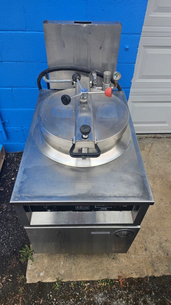 BKI FKM Pressure fryer electric - Image 5