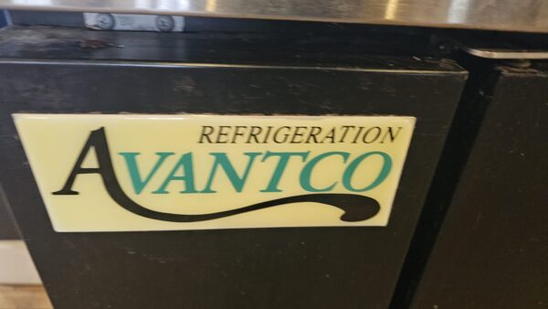 Avantco 4 top kegerator Refrigerator - Image 7