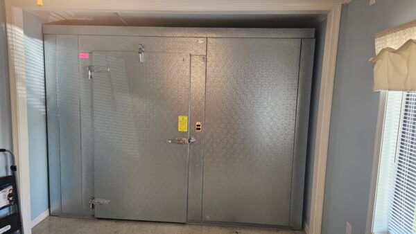 10x10 Modular Walk-In Cooler – Commercial Grade - Image 4
